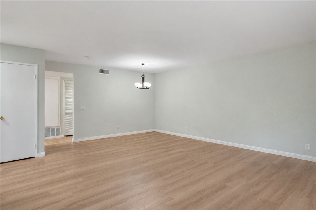 23777 Highland Valley