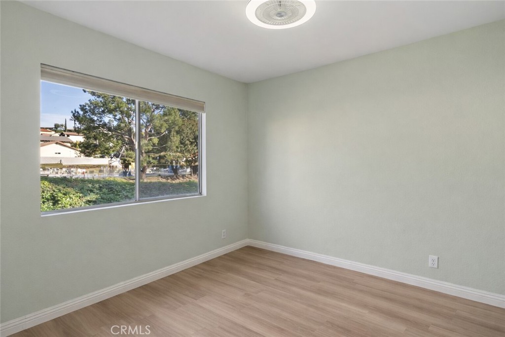 23777 Highland Valley