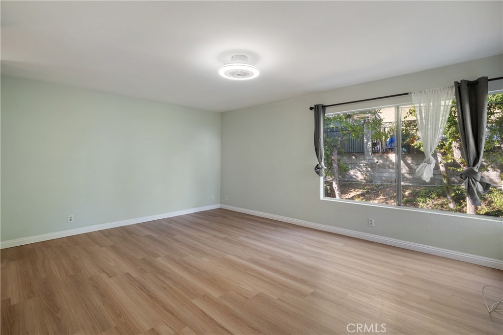 23777 Highland Valley