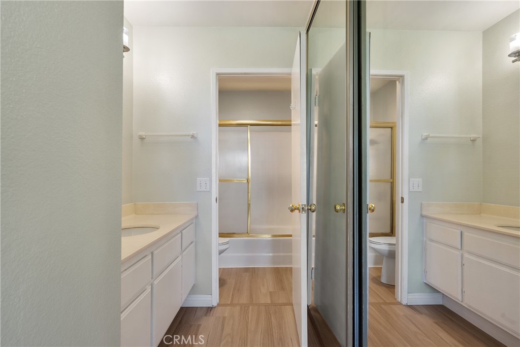 23777 Highland Valley