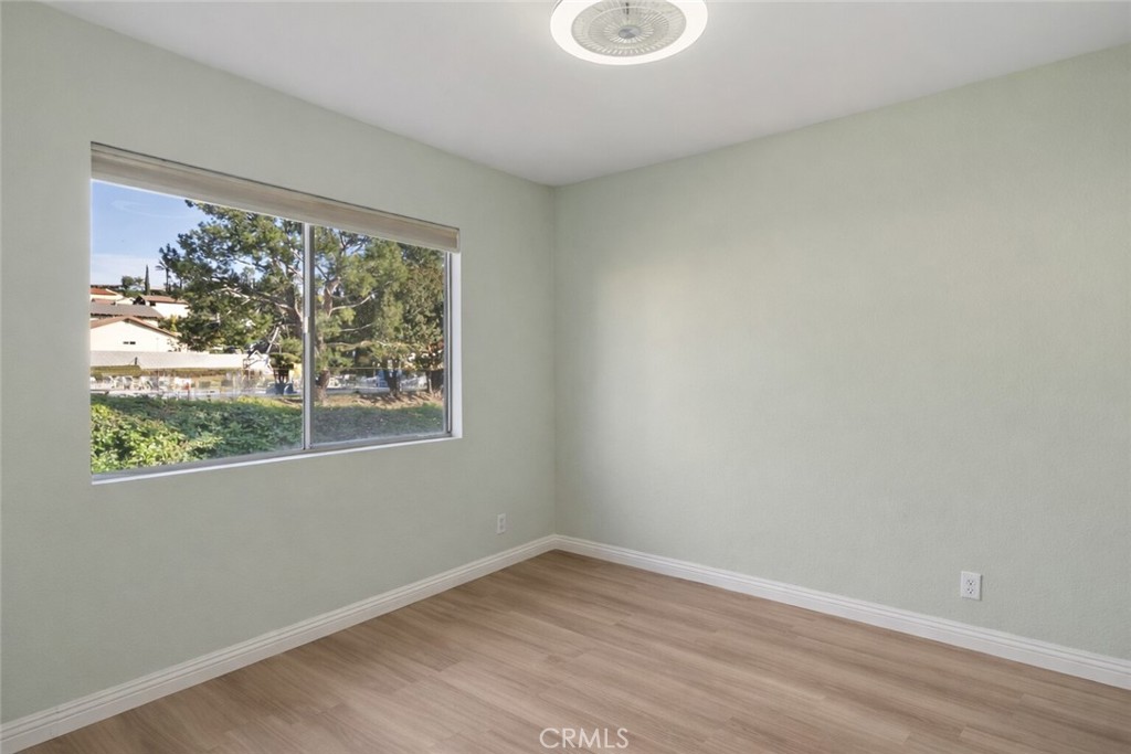 23777 Highland Valley