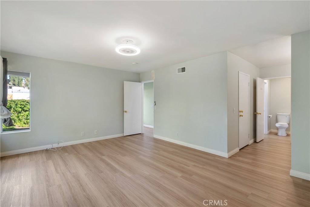 23777 Highland Valley