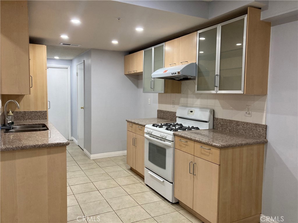 12122 Ferris Road 1
