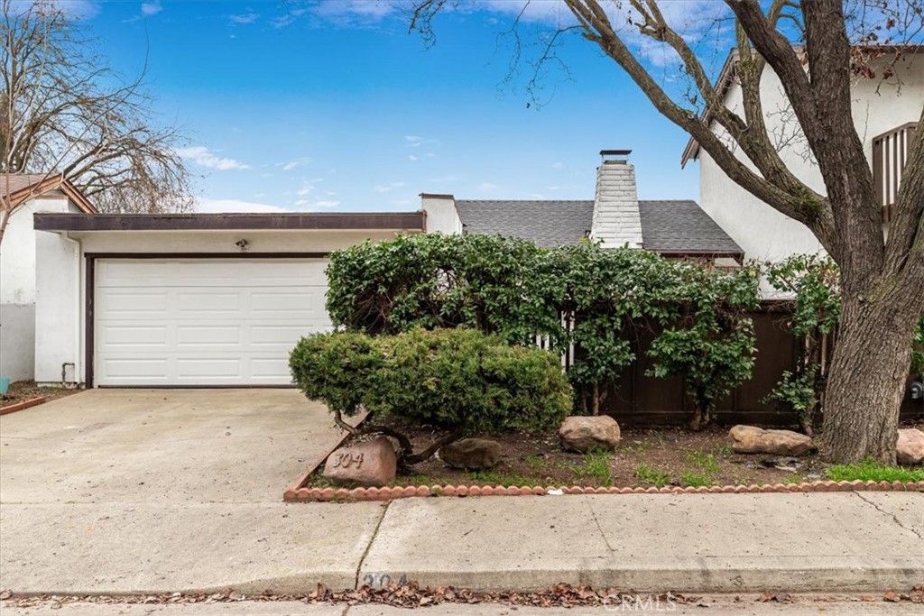 304 Los Verdes Ct