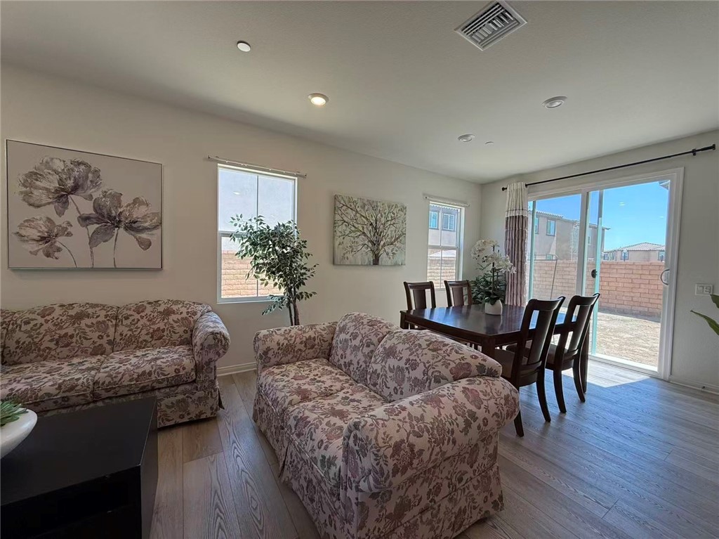 4301 S Malibu Avenue