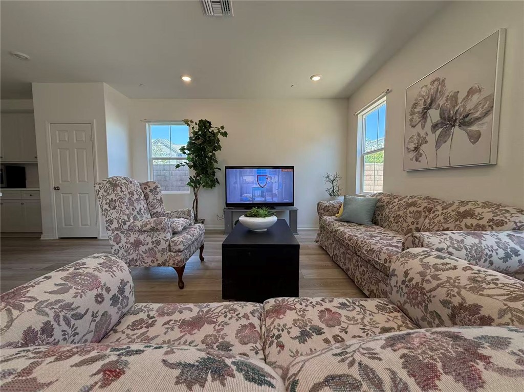 4301 S Malibu Avenue