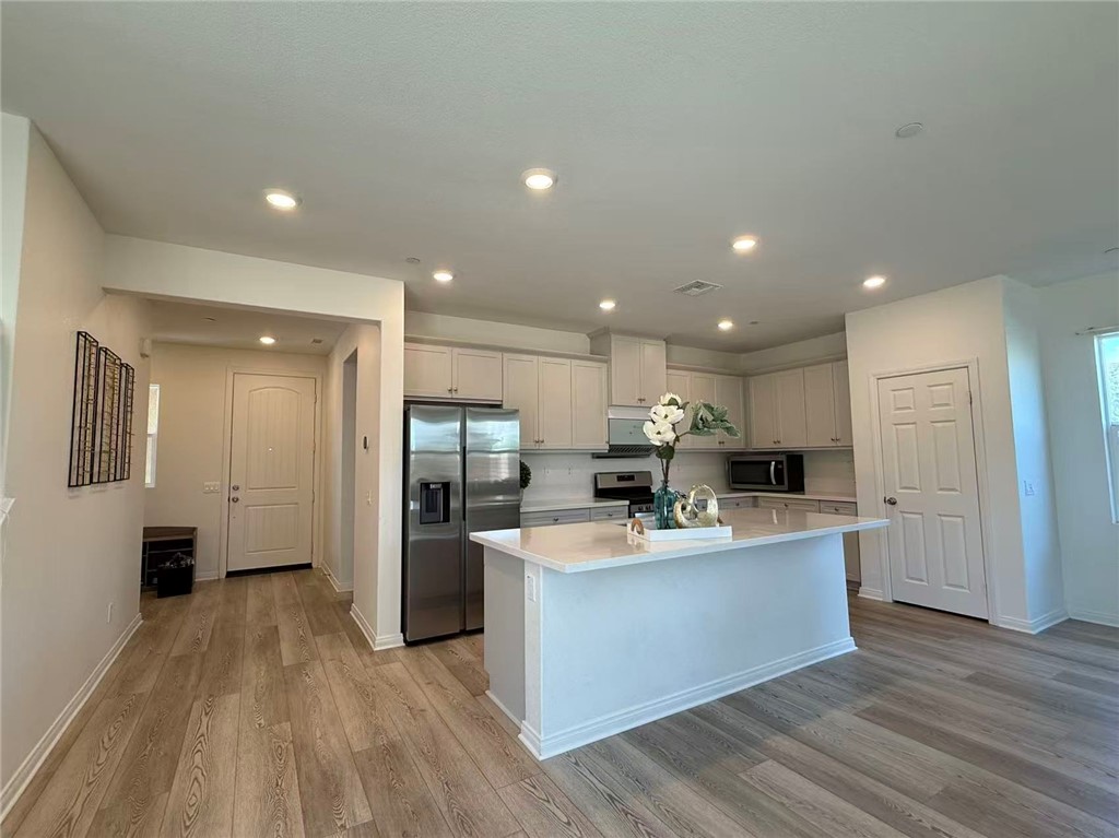 4301 S Malibu Avenue