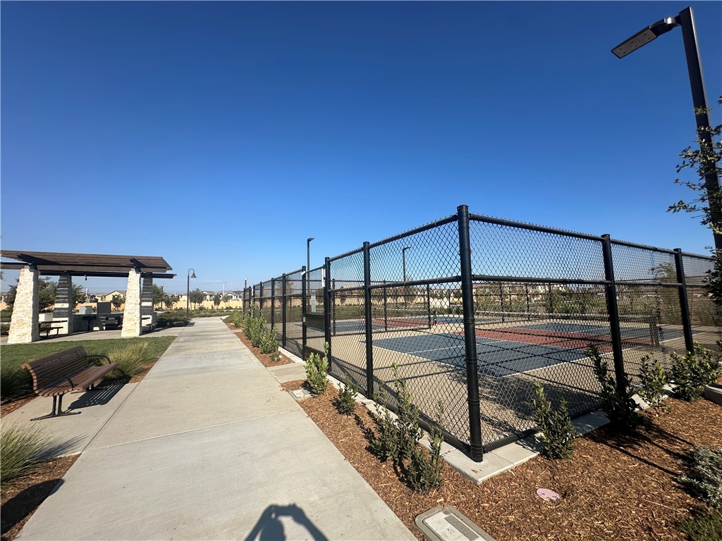 4301 S Malibu Avenue