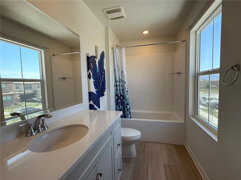 4301 S Malibu Avenue