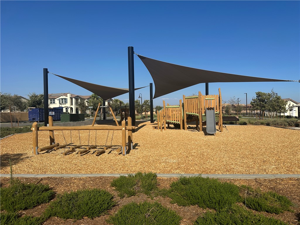 4301 S Malibu Avenue