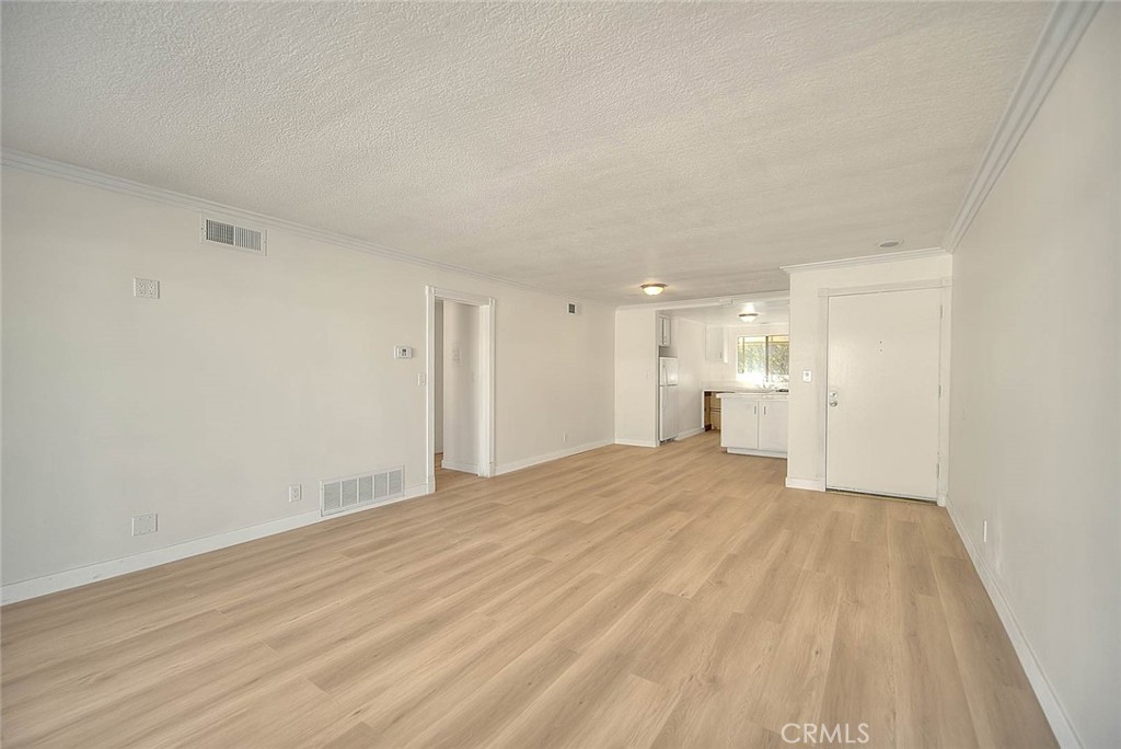 2014 Associated Road 12