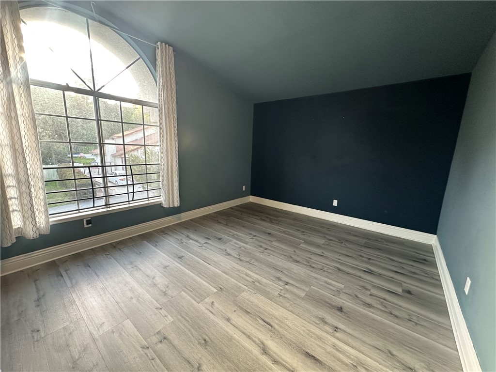 324 Avenida Esplendor