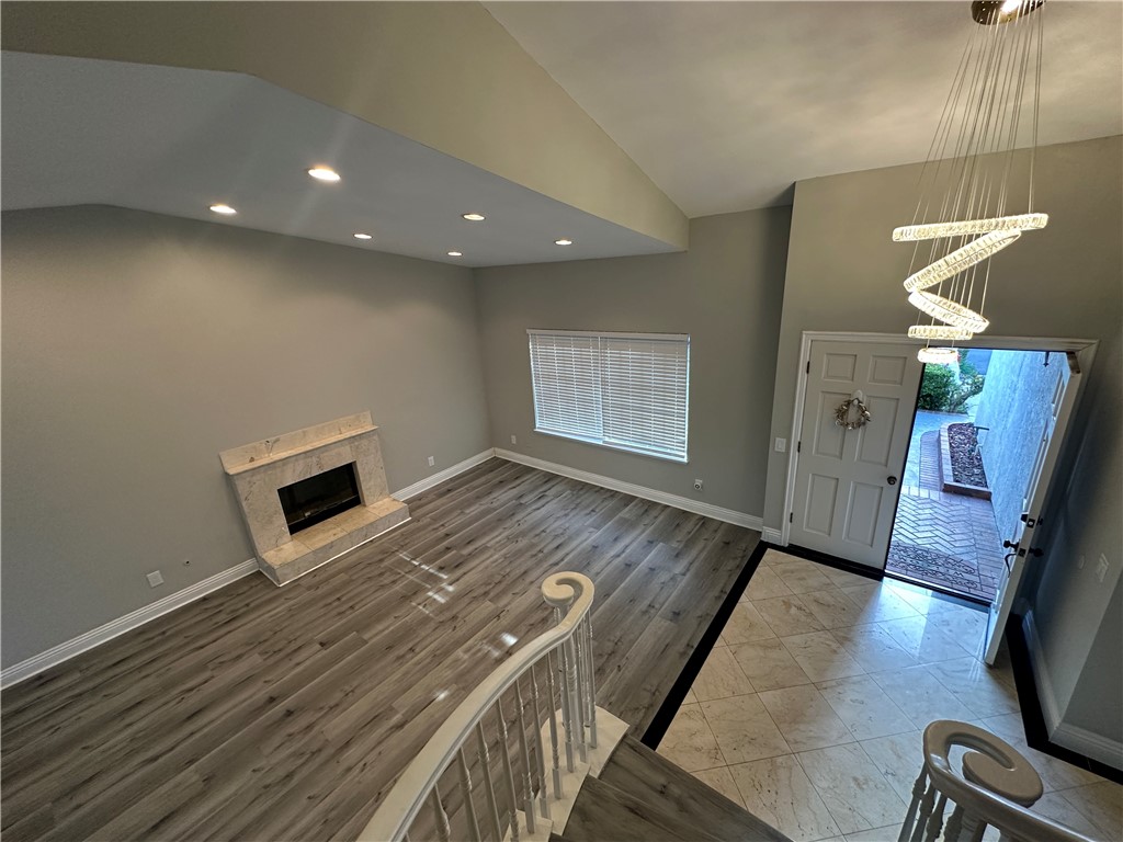 324 Avenida Esplendor