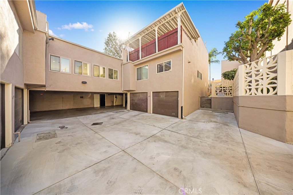 573 Fairview Avenue