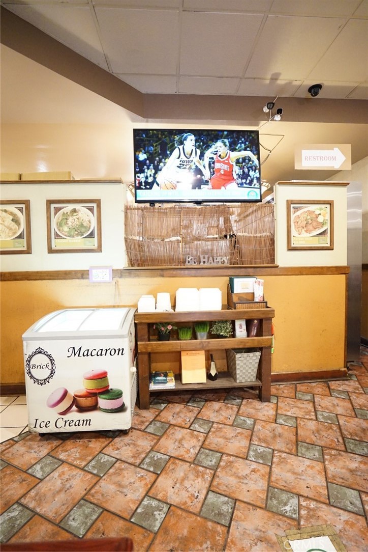 2777 S Diamond Bar Boulevard