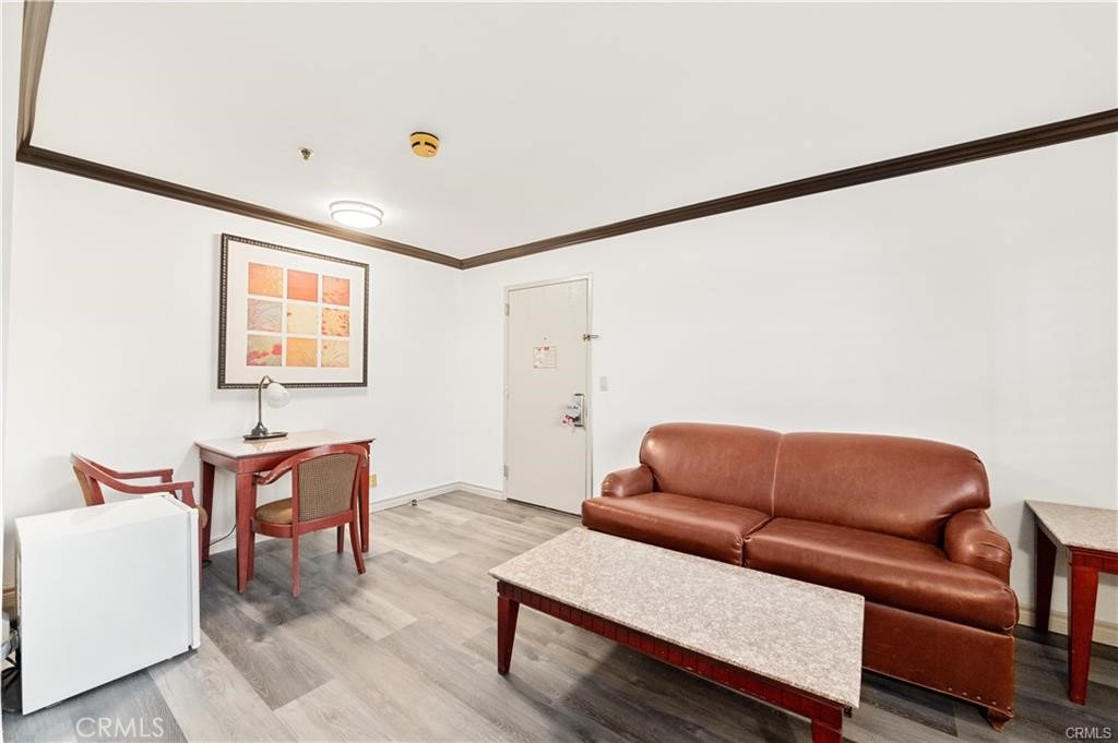 2156 E Colorado Boulevard