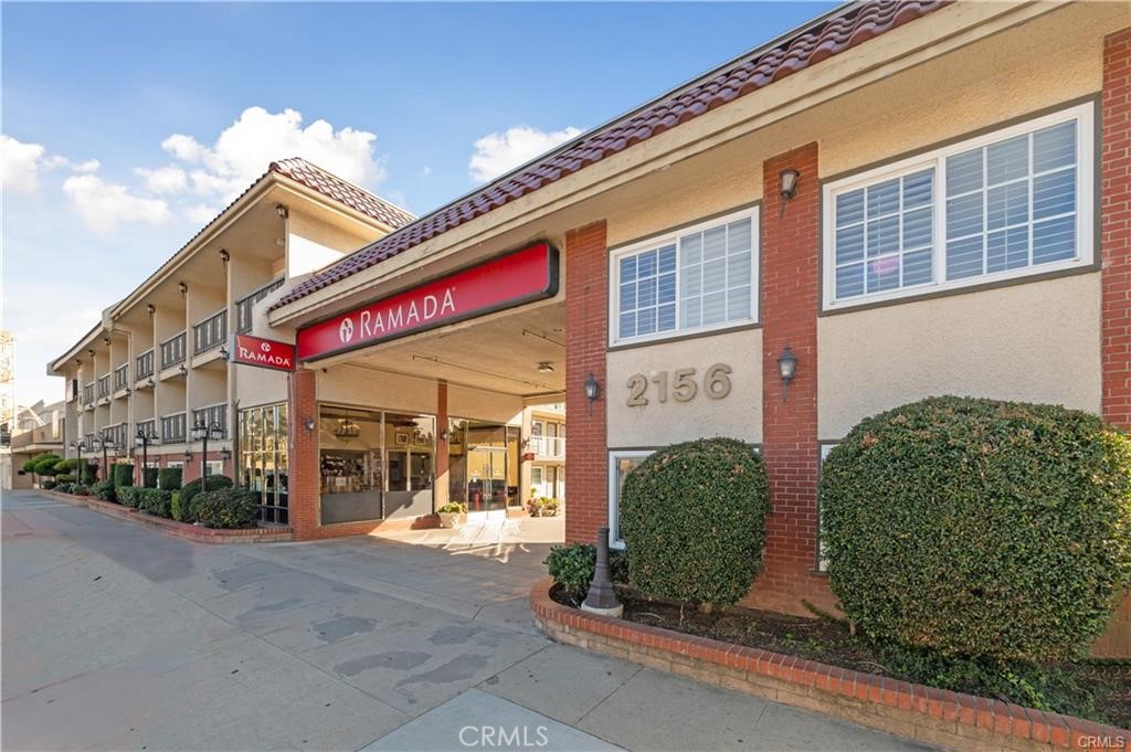 2156 E Colorado Boulevard