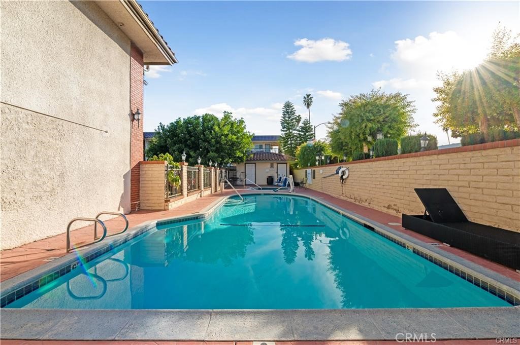 2156 E Colorado Boulevard