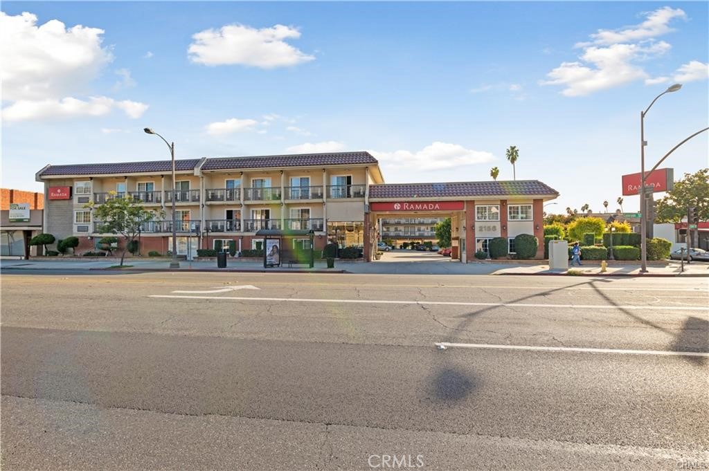 2156 E Colorado Boulevard