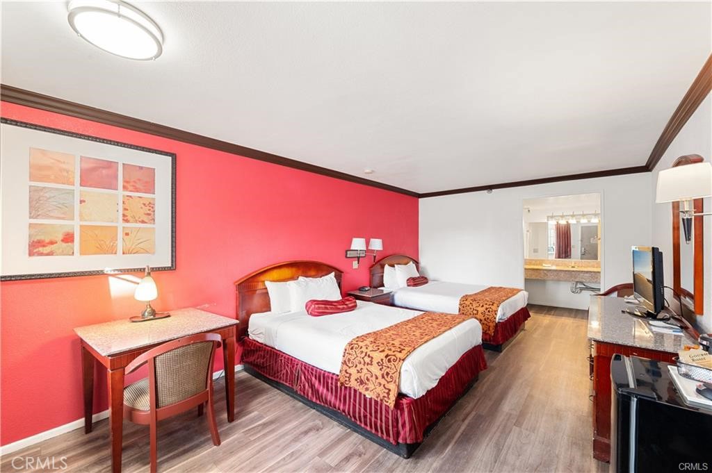 2156 E Colorado Boulevard