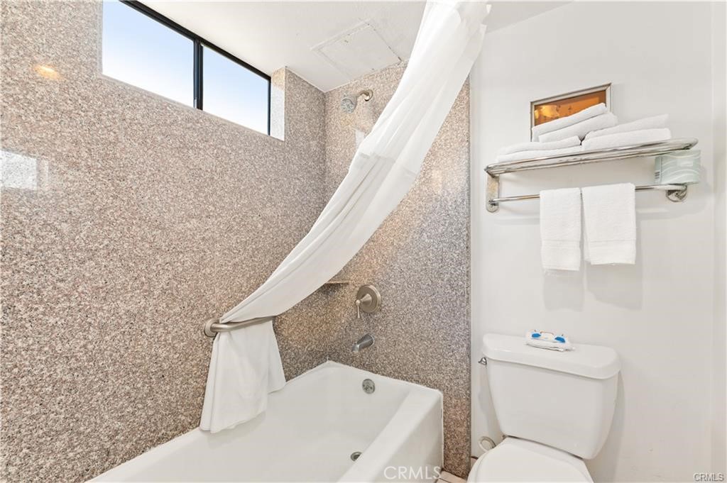 2156 E Colorado Boulevard