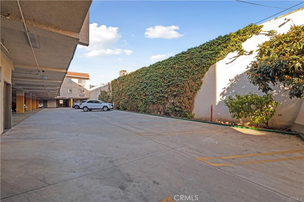 2156 E Colorado Boulevard