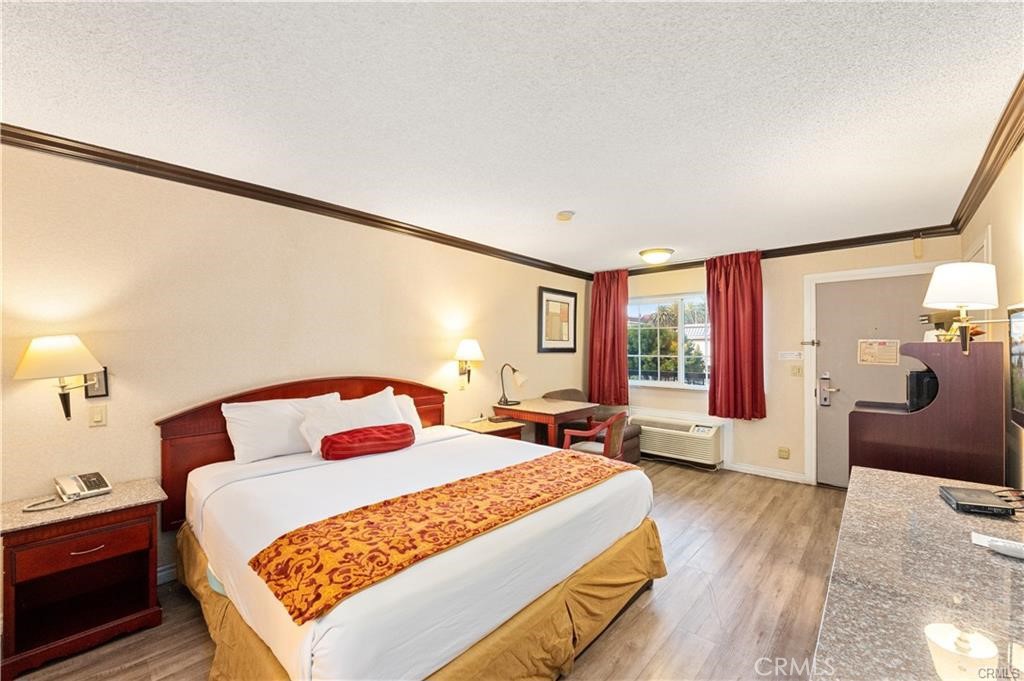 2156 E Colorado Boulevard