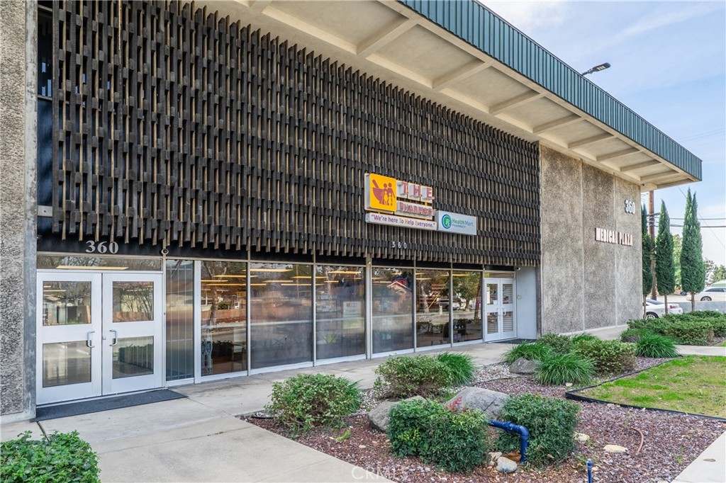 360 E 7th Street