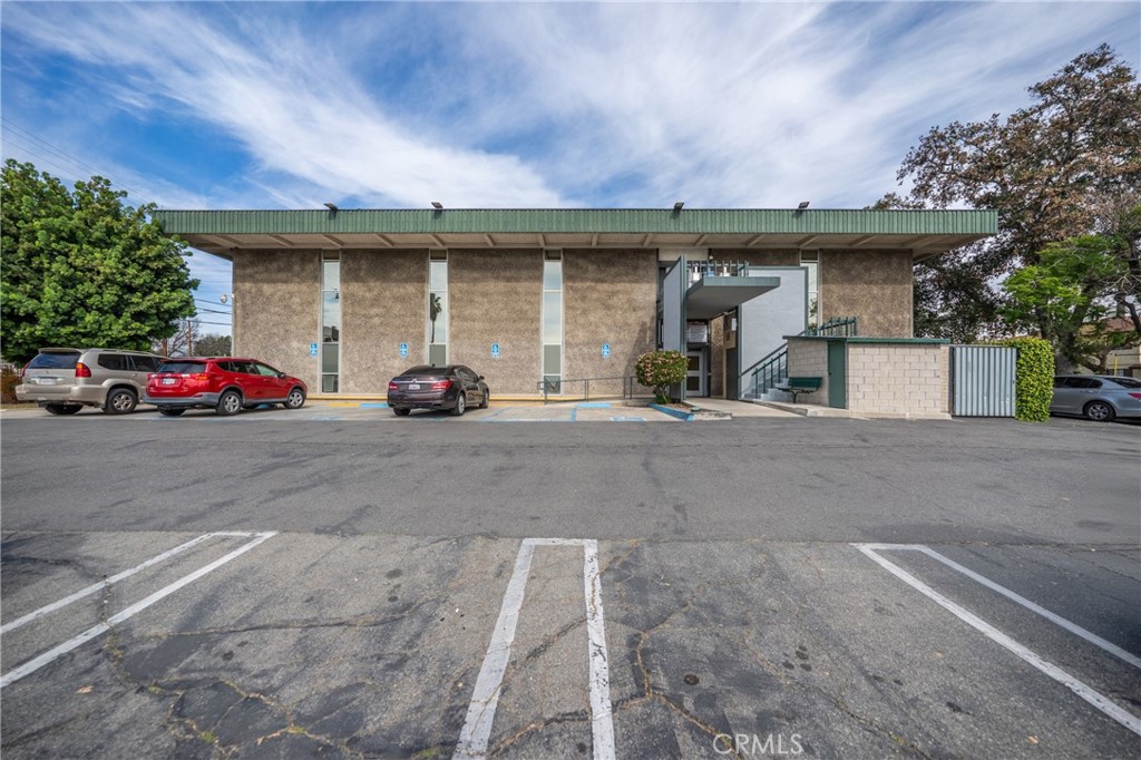 360 E 7th Street