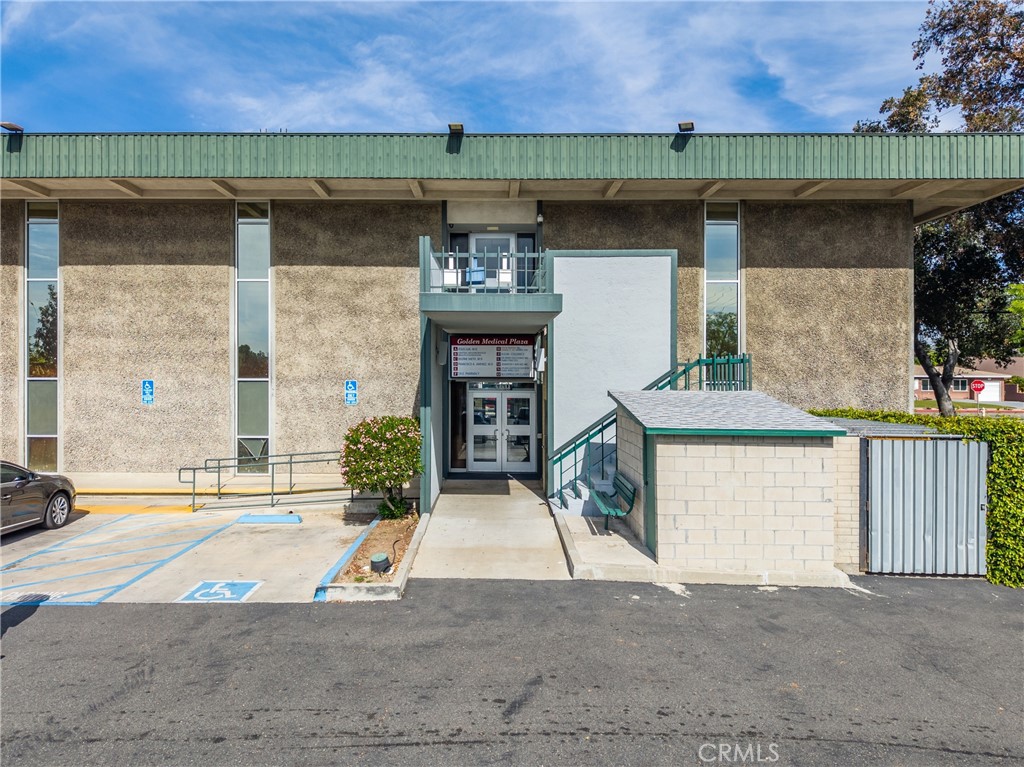 360 E 7th Street