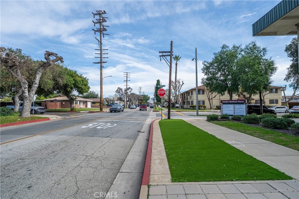 360 E 7th Street