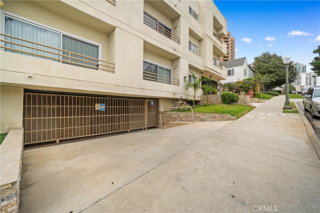 10475 Ashton Avenue Avenue 301