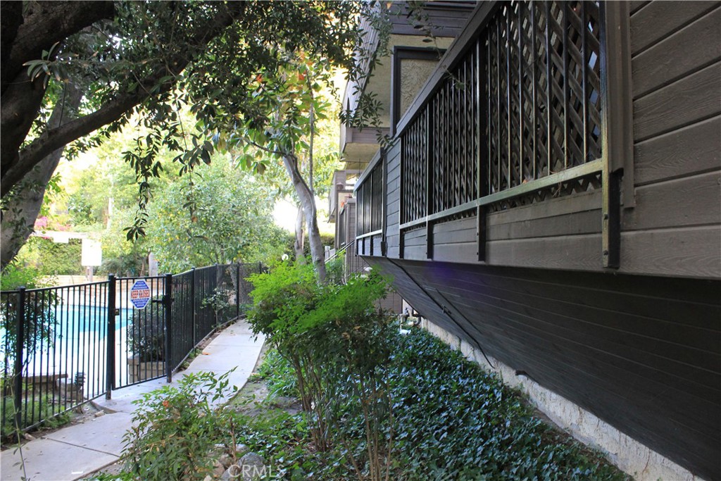 7304 Corbin Avenue F