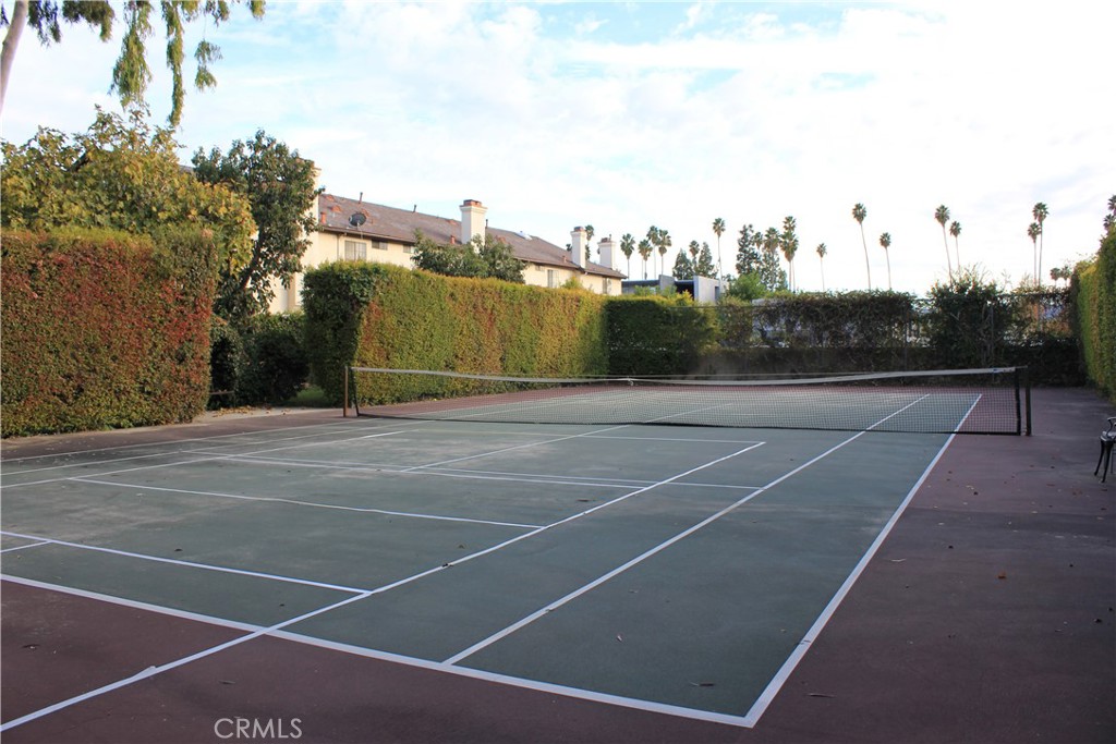 7304 Corbin Avenue F