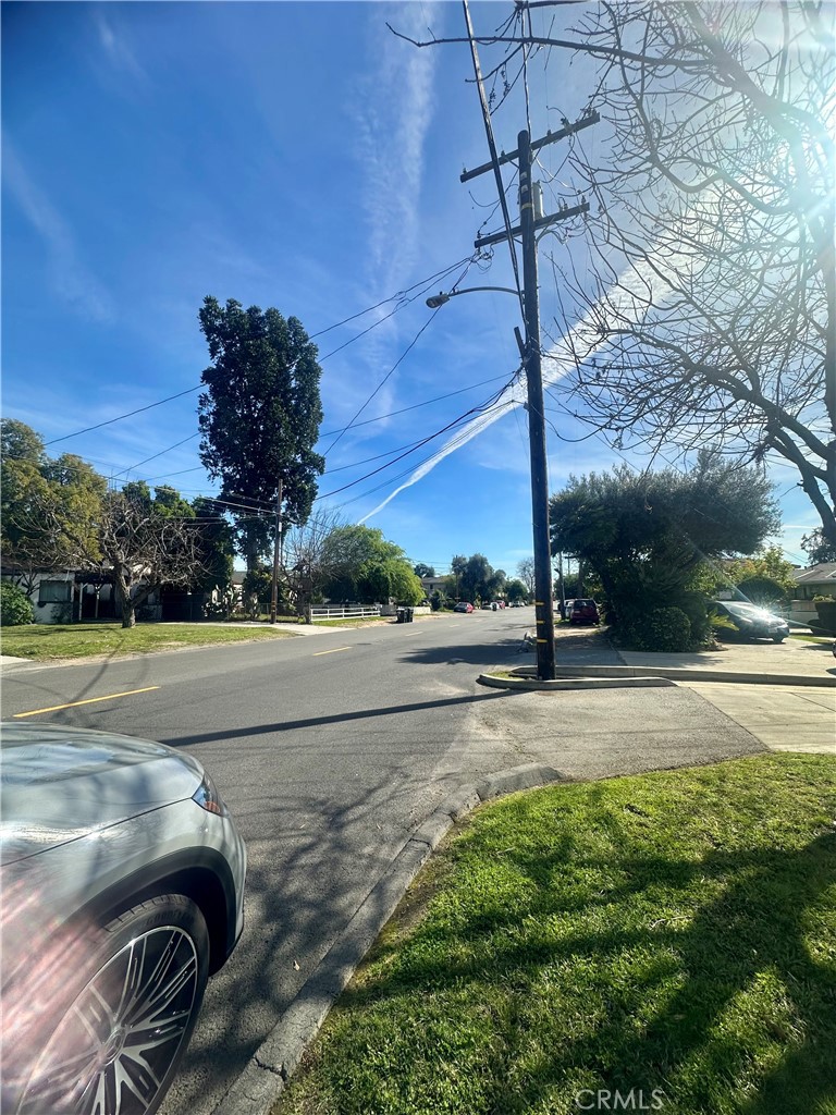 119 S Walnut Grove Avenue