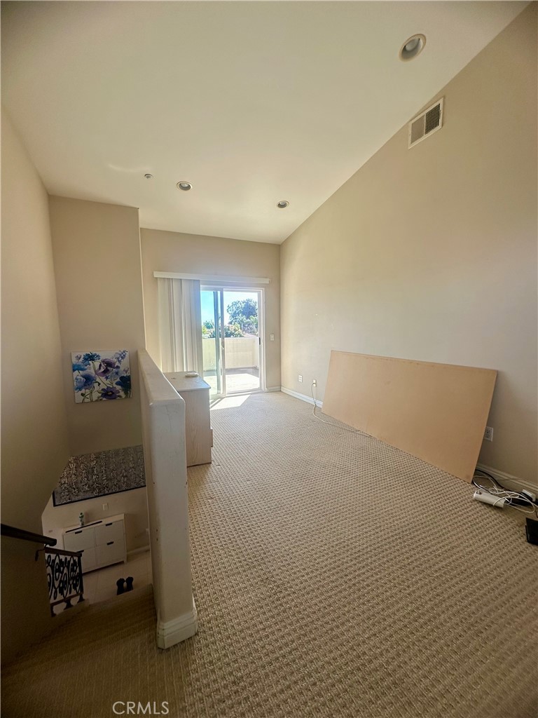 119 S Walnut Grove Avenue