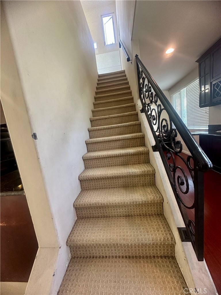 119 S Walnut Grove Avenue