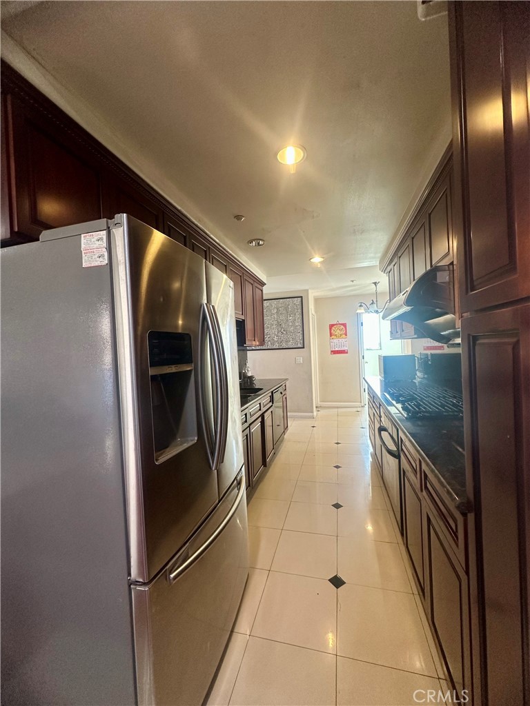 119 S Walnut Grove Avenue