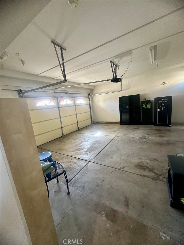 119 S Walnut Grove Avenue