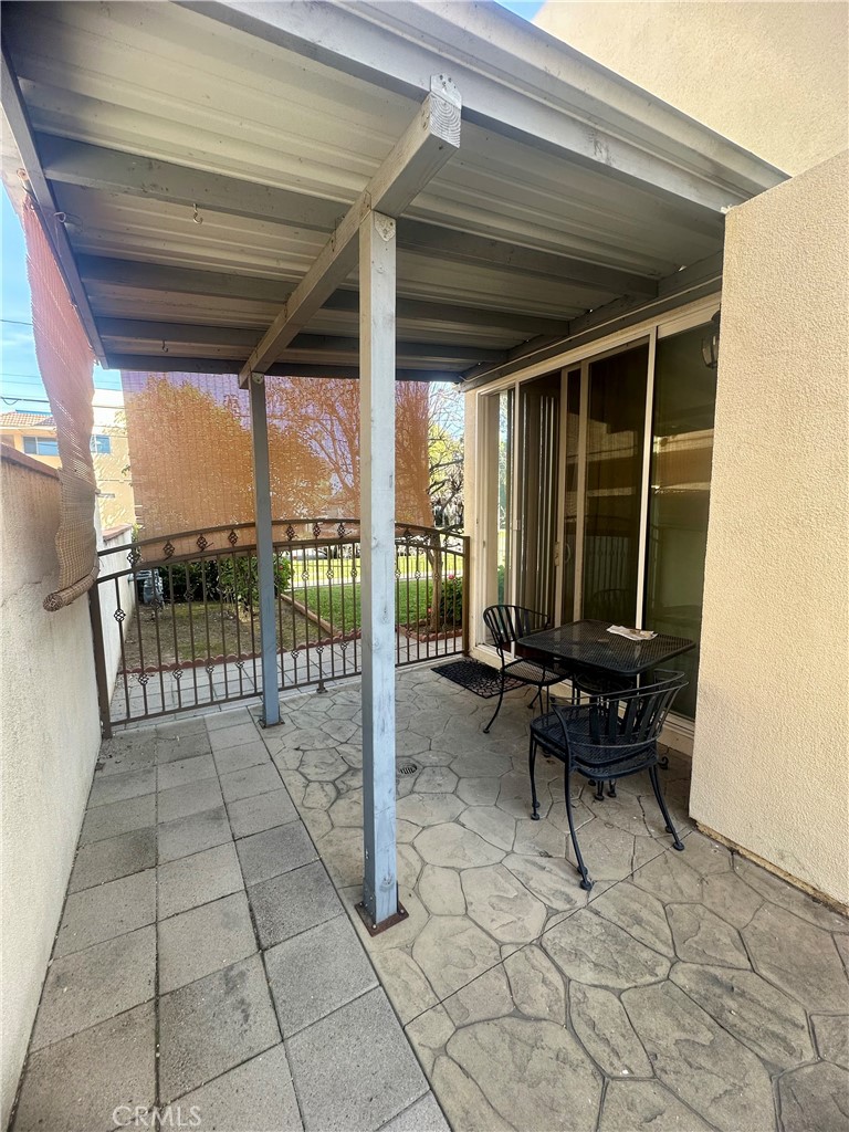 119 S Walnut Grove Avenue