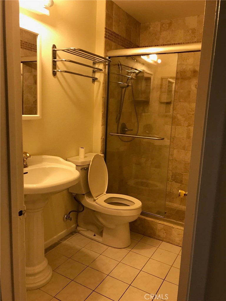 18622 Kamstra Avenue