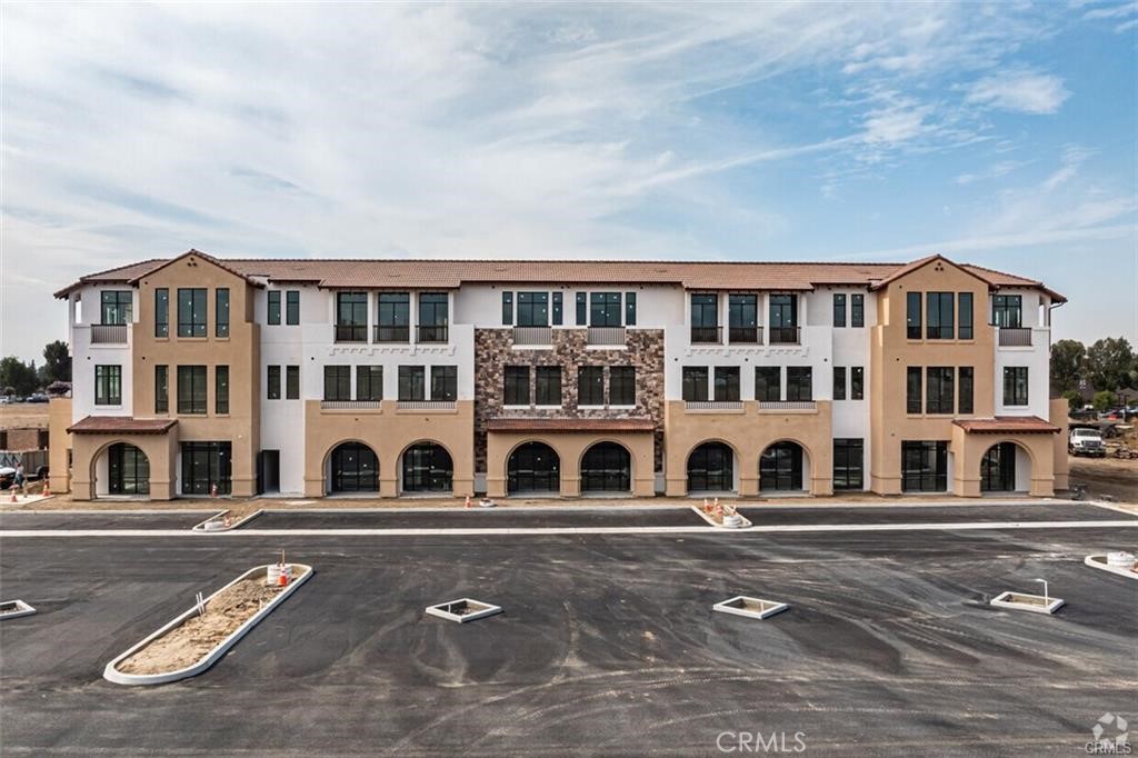 5624 Philadelphia,(Chino Valley Medical plaza#107,108) 107,108