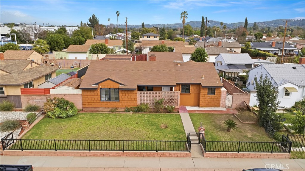 224 S Azusa