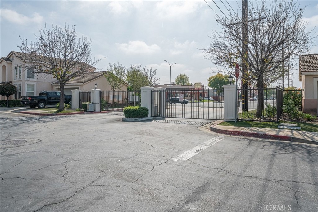 717 North Angeleno Avenue