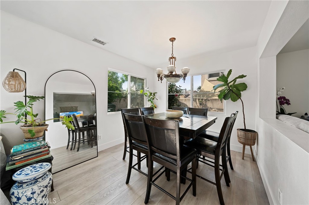 717 North Angeleno Avenue