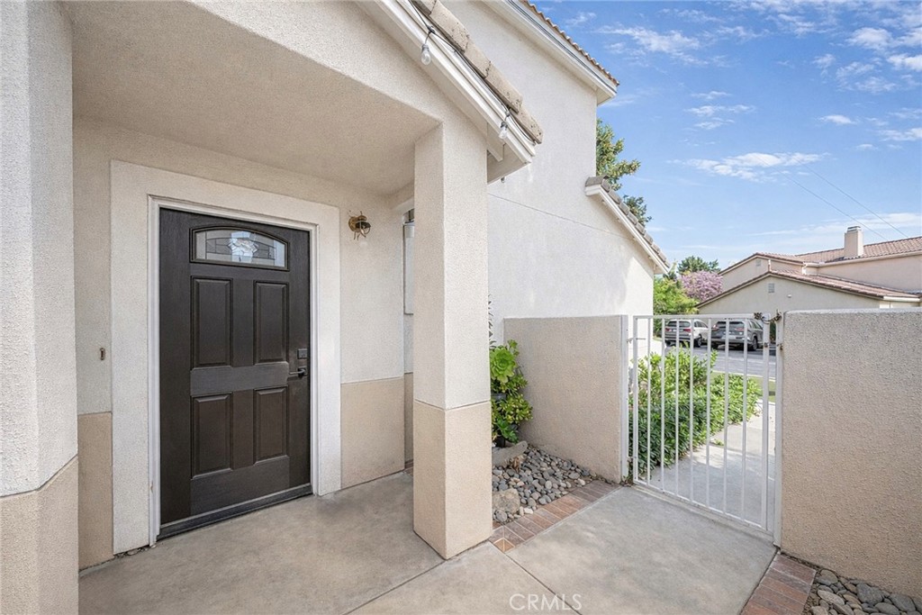 717 North Angeleno Avenue