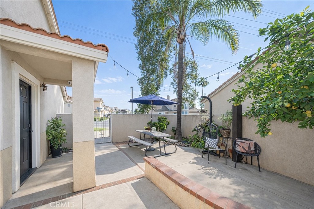 717 North Angeleno Avenue