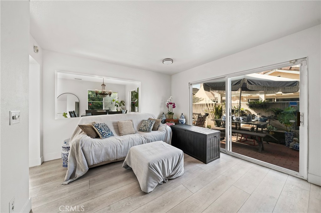 717 North Angeleno Avenue