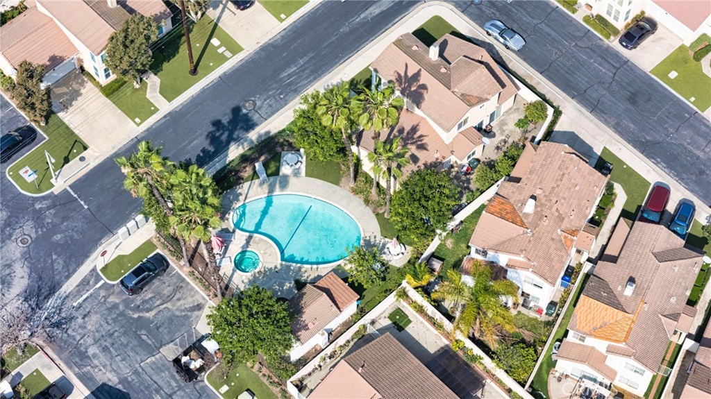 717 North Angeleno Avenue