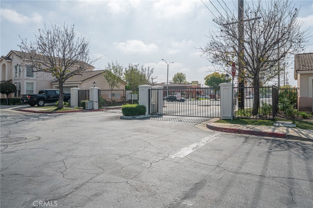 717 North Angeleno Avenue